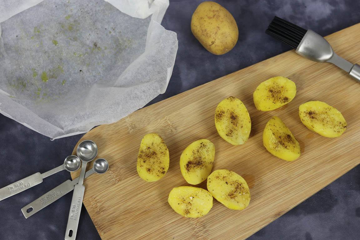 Patatas asadas al microondas con film