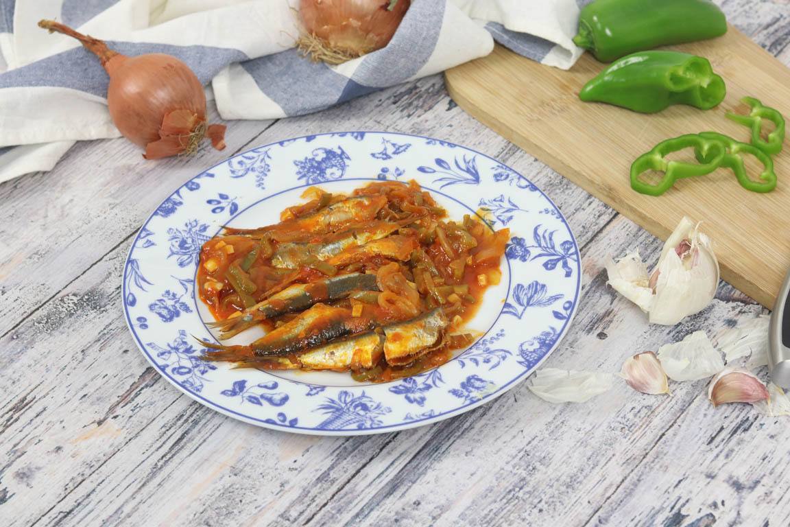 SARDINAS CON TOMATE Y CEBOLLA - Simple Blending