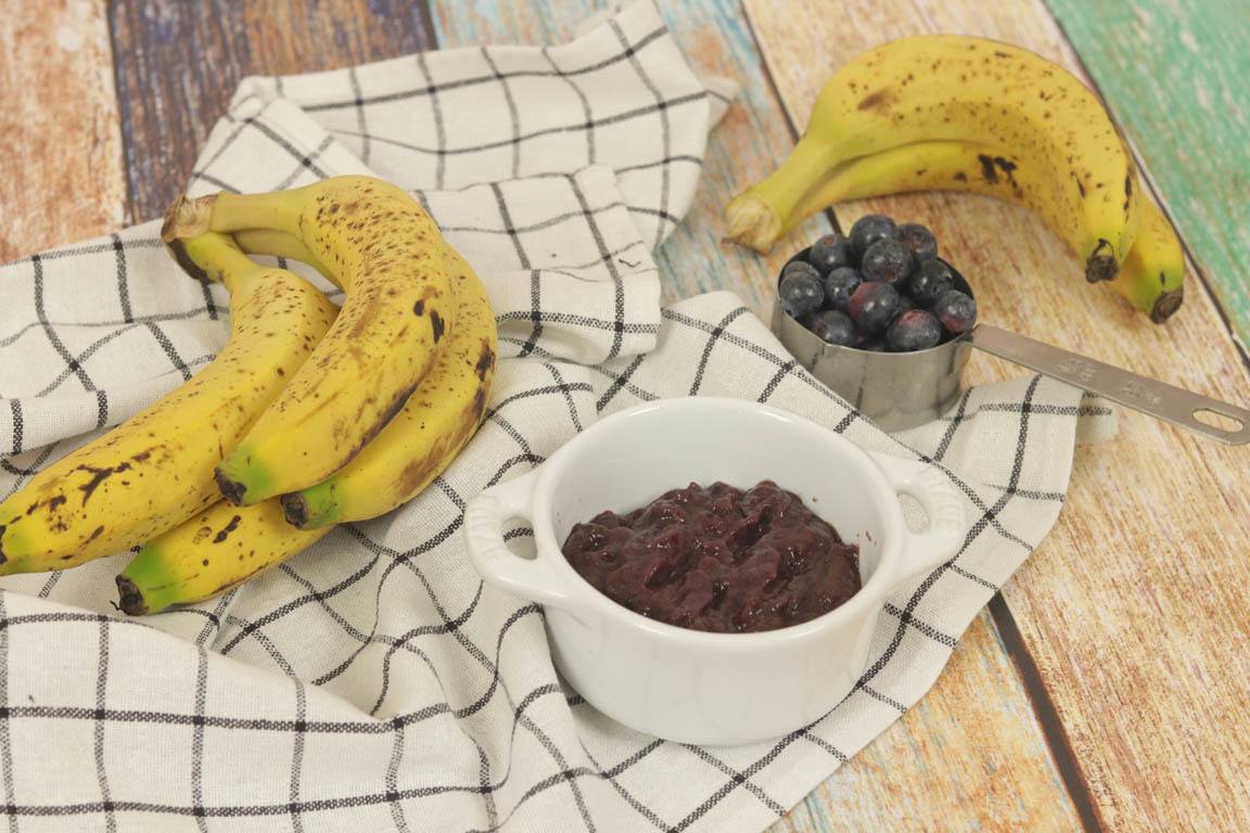 PURÉ DE PLÁTANOS CON ARÁNDANOS PARA BEBÉS DE 8 MESES - Simple Blending